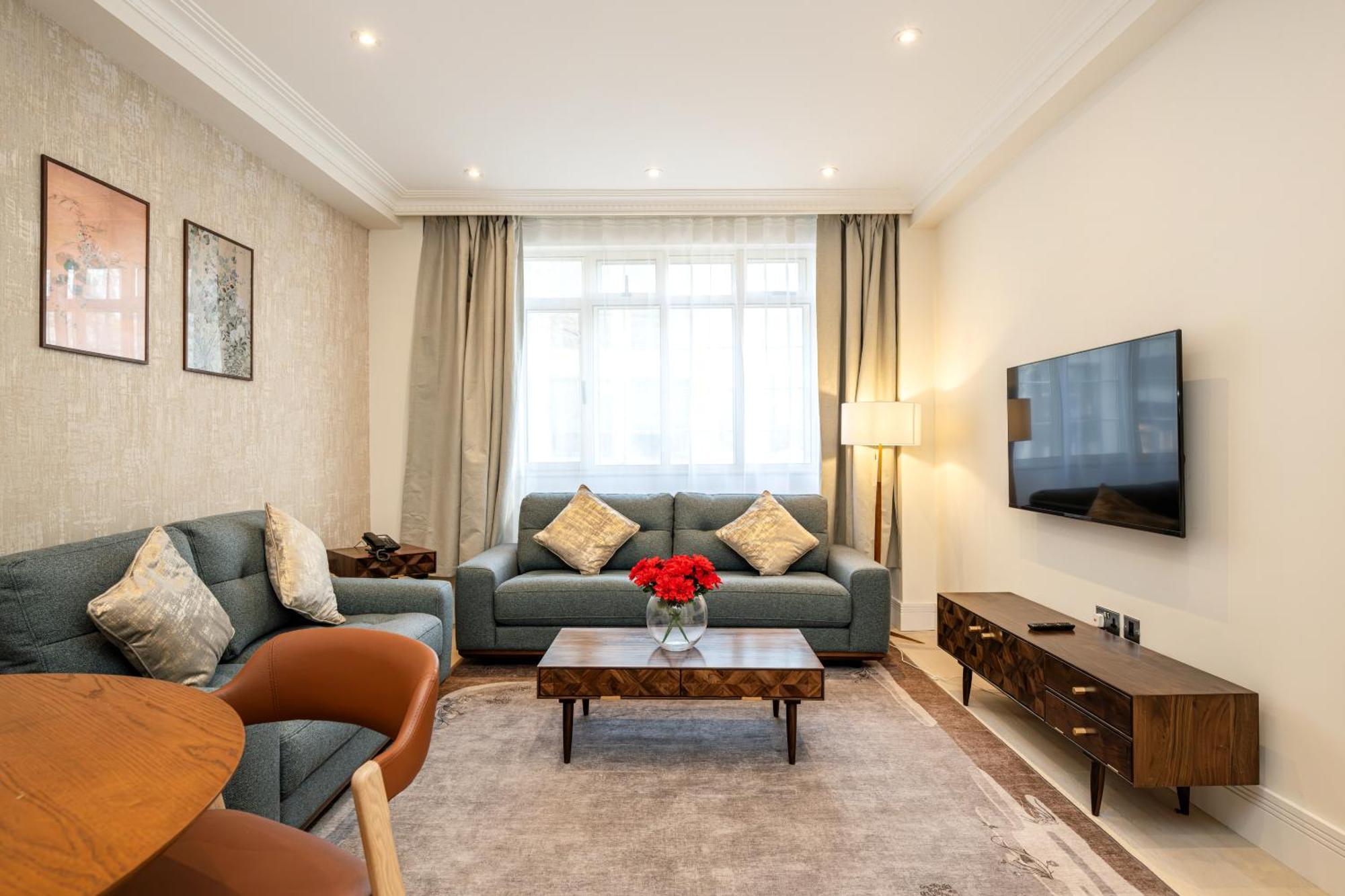 Fountain House Апарт-отель 5*